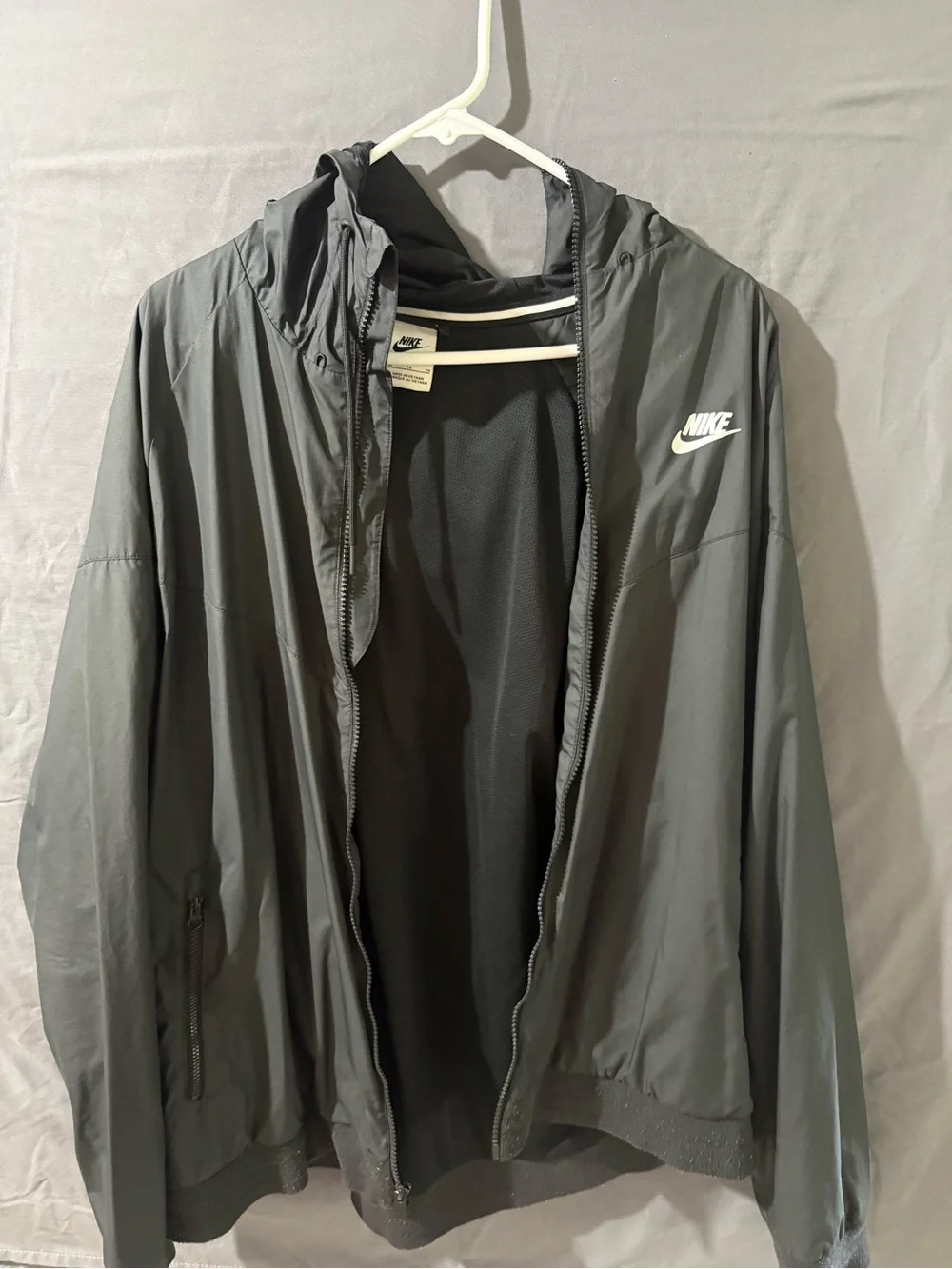Nike Men's Dark Gray Hooded Windbreaker Jacket